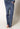Rückansicht von einem Damen-Model, das HU faded denim baumwolle Lounge Hose trägt
