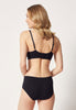 Rückansicht von einem Damen-Model, das HU black modal/viskose/tencel Soft BH trägt