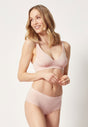 Vorderansicht von einem Damen-Model, das HU dusty rose modal/viskose/tencel Soft BH trägt